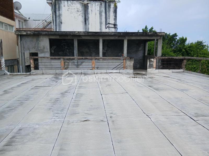 Immeuble - 340 m² - 2 pièces