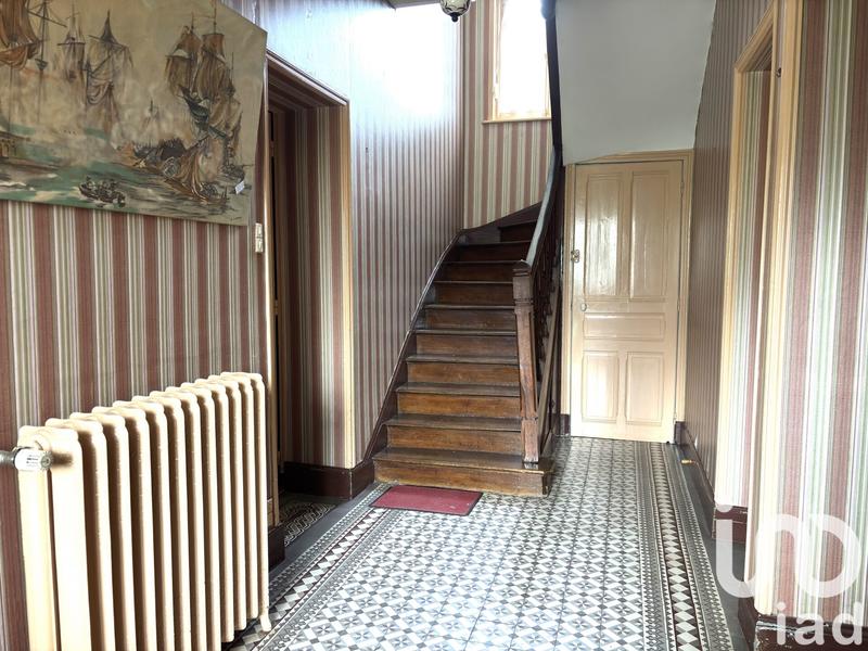 Maison - 201 m² - 7 pièces