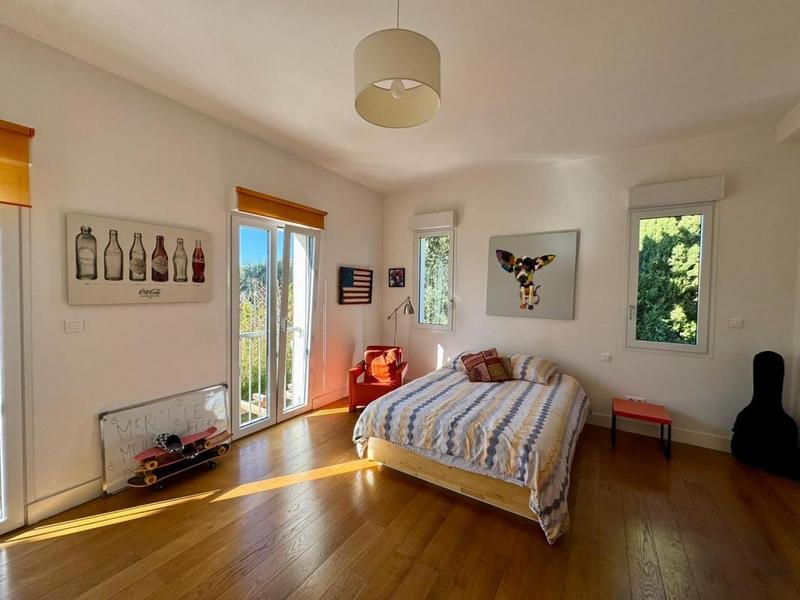 Maison d'architecte - 300 m² - 6 pièces