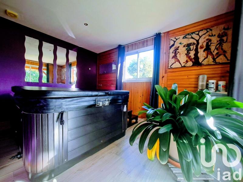 Maison - 185 m² - 5 pièces