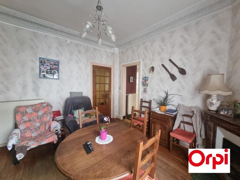 Maison - 230 m² - 7 pièces