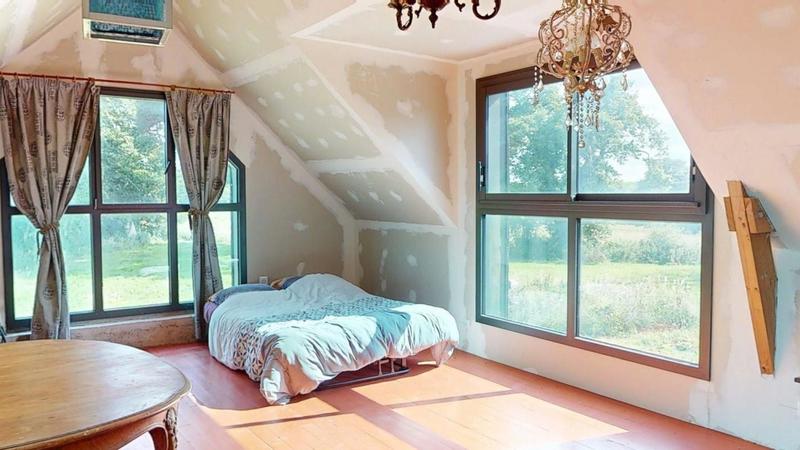 Maison - 247 m² - 7 pièces