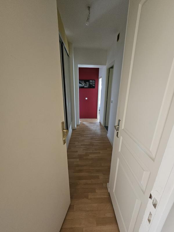 Maison - 175 m² - 10 pièces