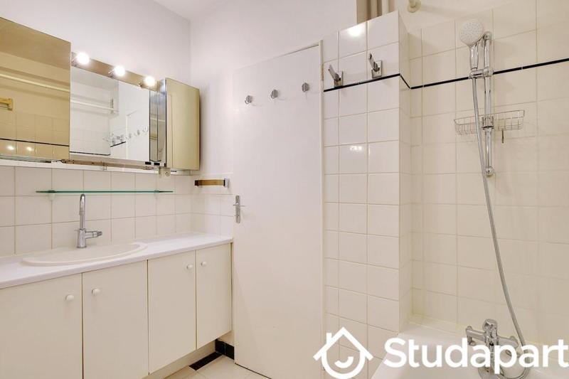 Chambre - 12 m² - 1 pièce