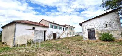 Maison - 211 m² - 7 pièces