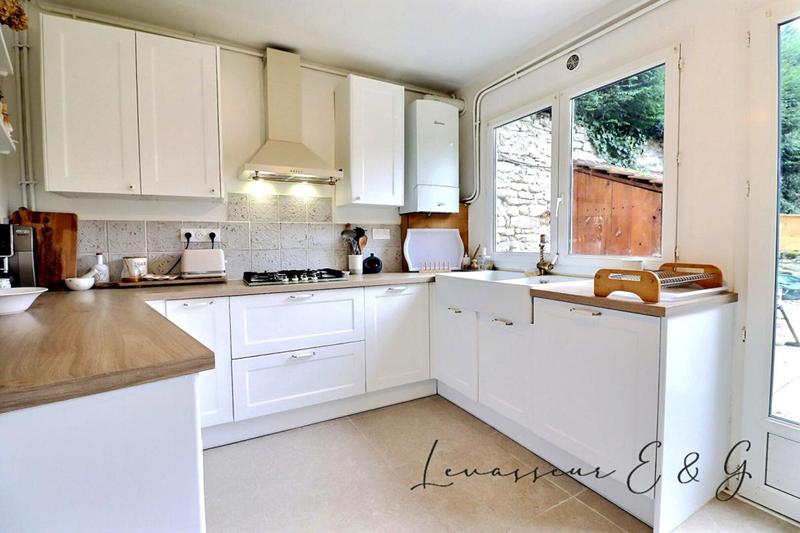 Maison - 93 m² - 5 pièces