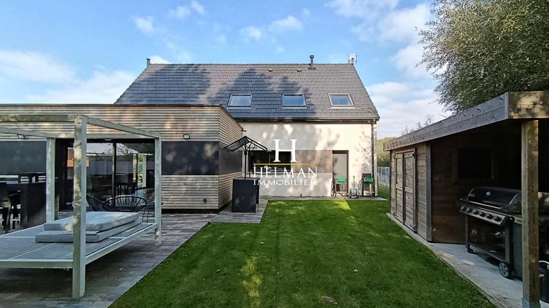 Villa - 179 m² - 6 pièces