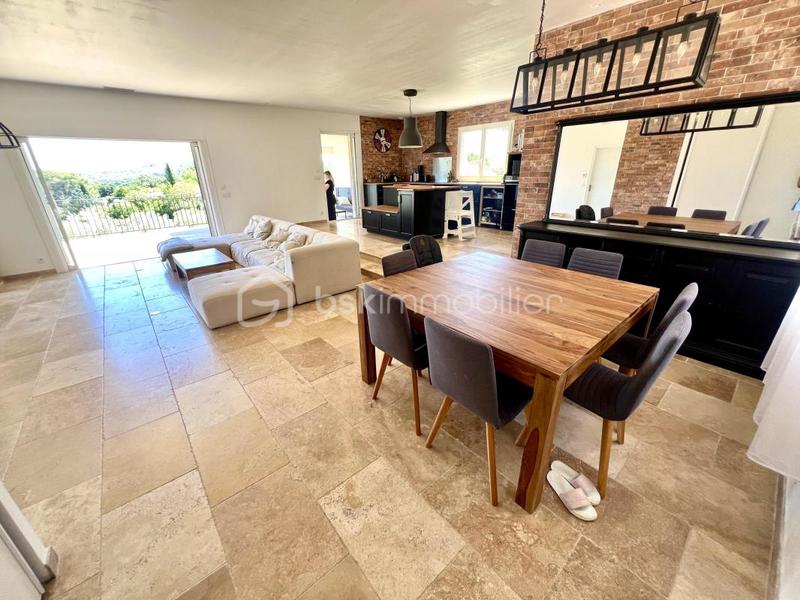 Maison - 116 m² - 4 pièces