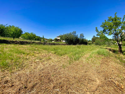 Terrain - 883 m²