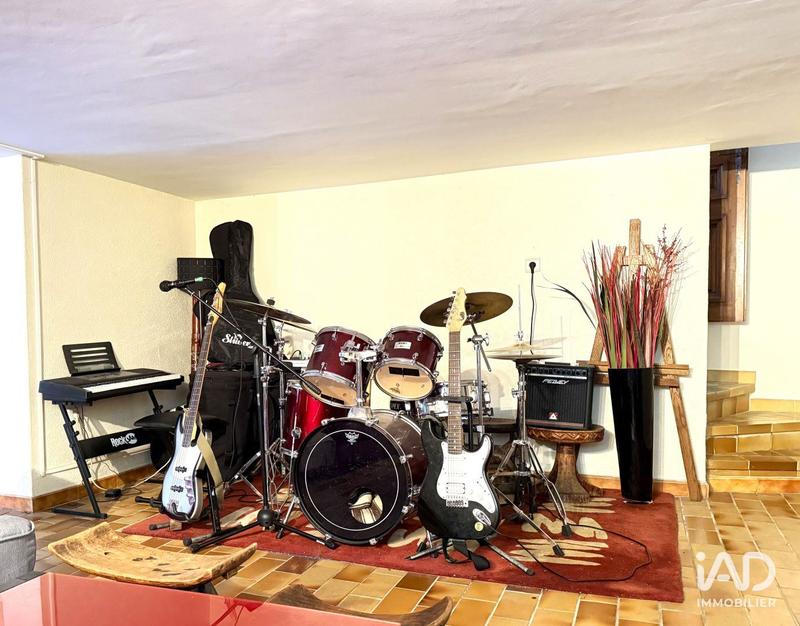 Maison - 138 m² - 4 pièces