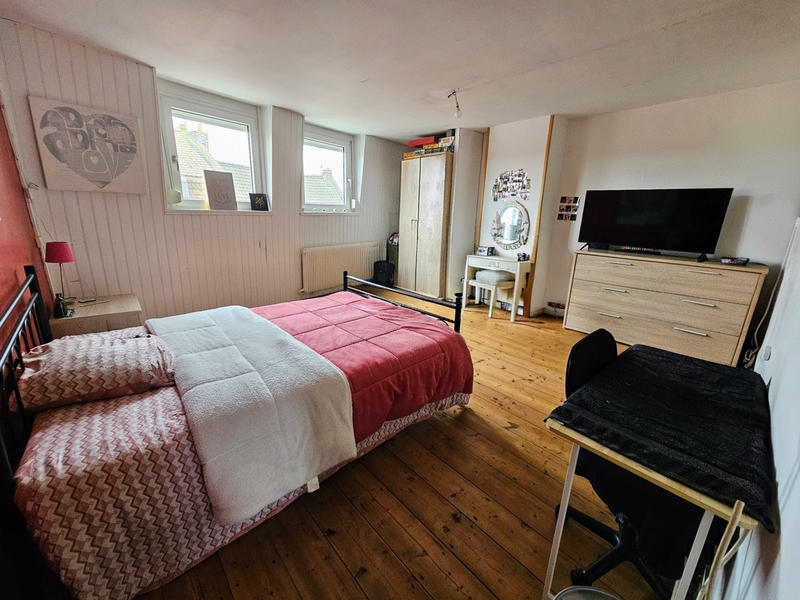 Maison - 140 m² - 4 pièces