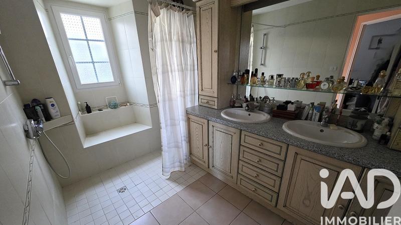 Maison - 175 m² - 8 pièces