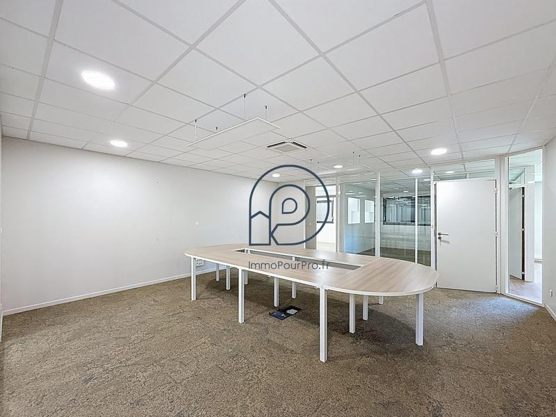 Bureau - 357 m²