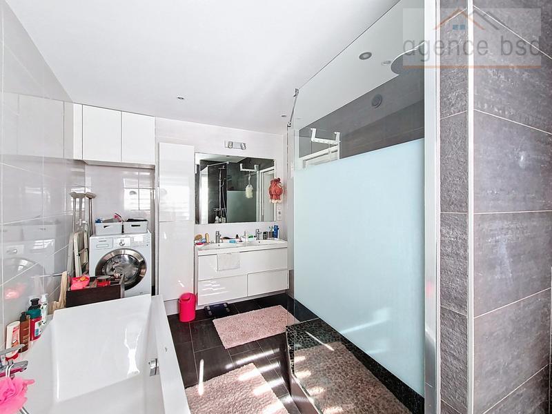 Appartement - 113 m² - 4 pièces