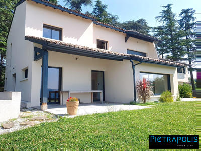 Maison - 274 m² - 10 pièces