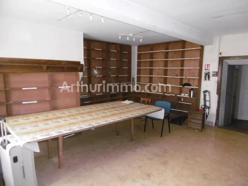 Maison - 570 m² - 31 pièces