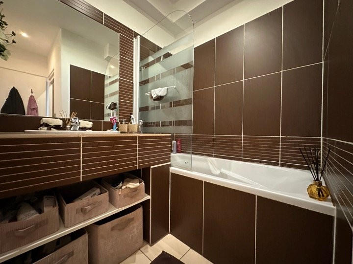 Appartement - 84 m² - 3 pièces