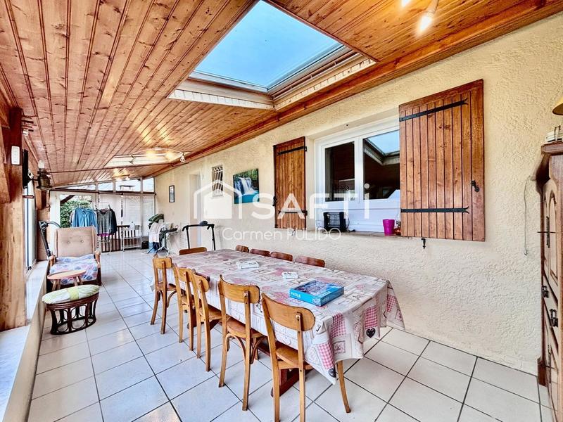 Maison - 135 m² - 6 pièces