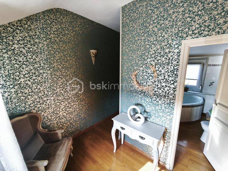 Maison - 177 m² - 6 pièces