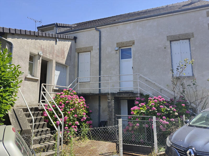 Maison - 178 m² - 8 pièces