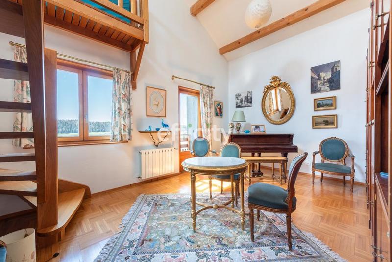 Maison - 450 m² - 10 pièces