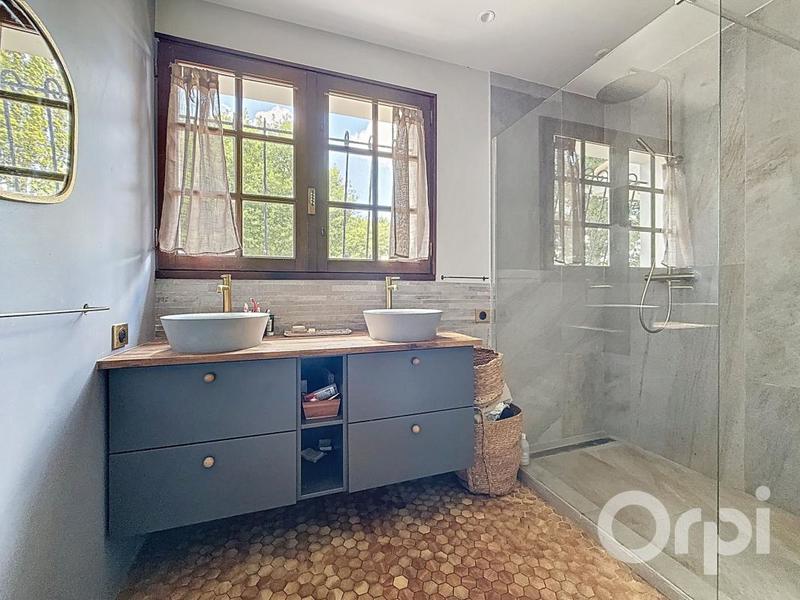 Maison - 141 m² - 4 pièces