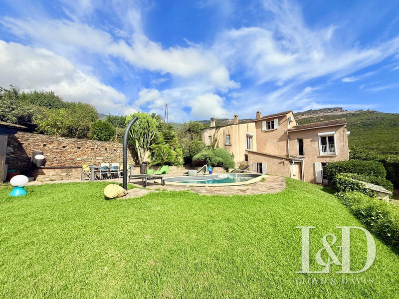 Maison - 175 m² - 4 pièces