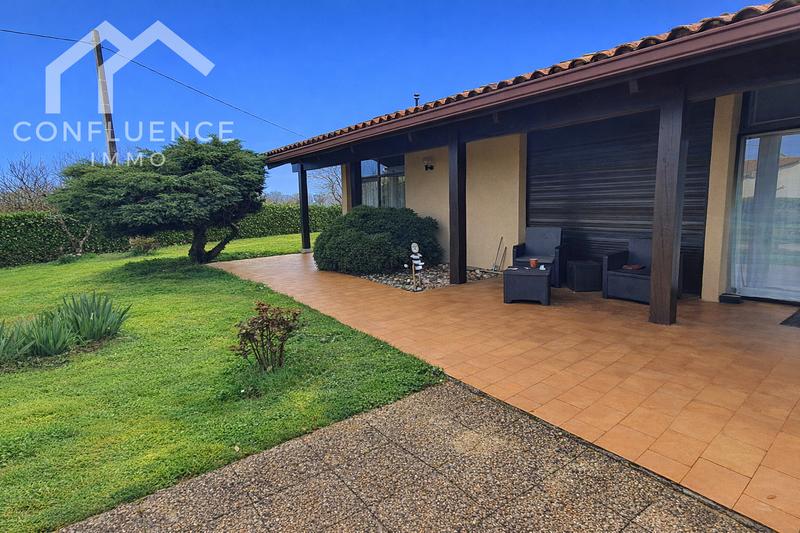 Maison - 200 m² - 7 pièces