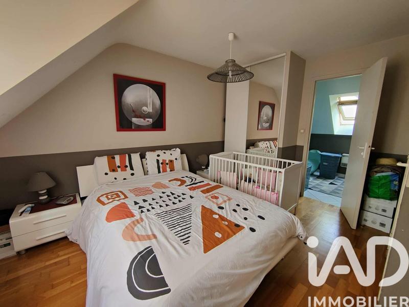 Maison - 99 m² - 5 pièces