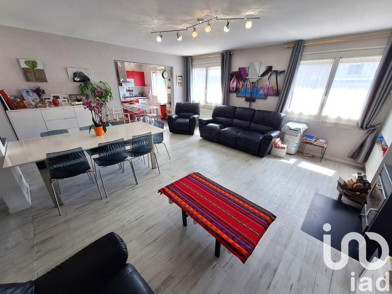 Maison - 200 m² - 8 pièces