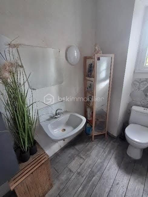 Maison de village - 250 m² - 8 pièces