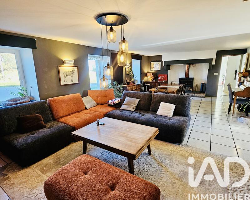 Maison - 138 m² - 7 pièces