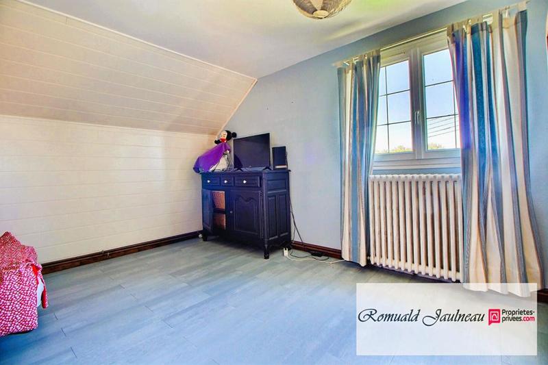 Maison - 256 m² - 8 pièces