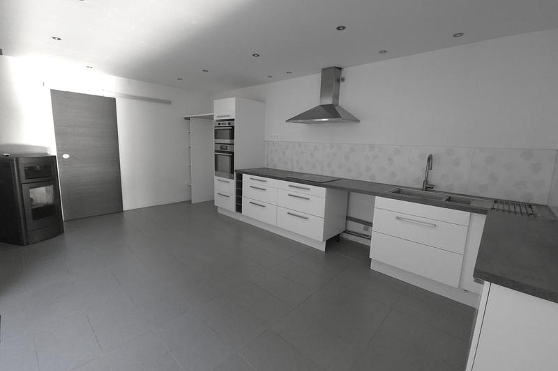 Maison - 179 m² - 7 pièces