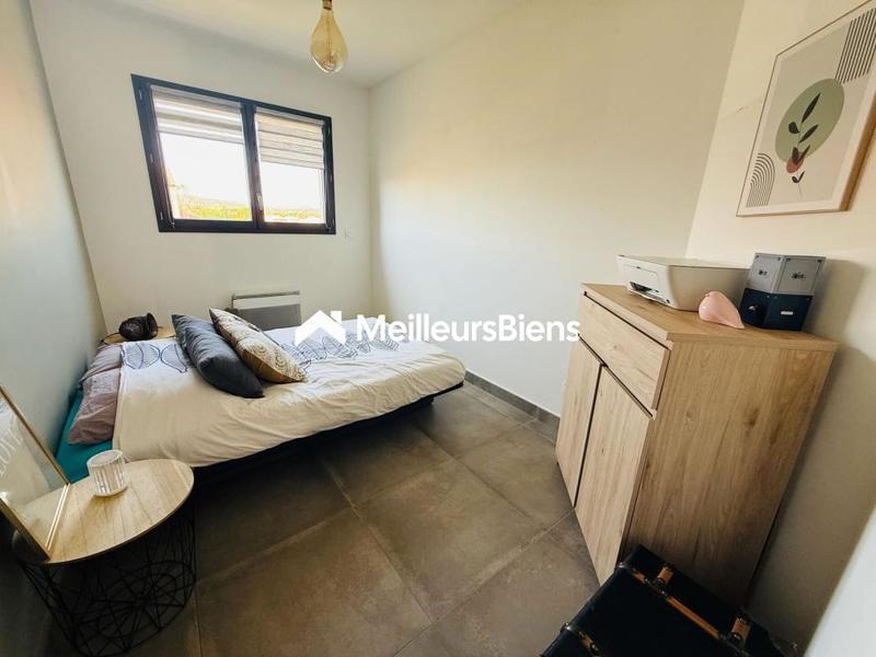 Villa - 80 m² - 4 pièces