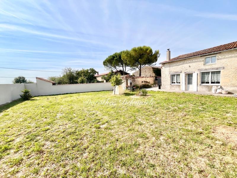 Maison en pierre - 220 m² - 7 pièces