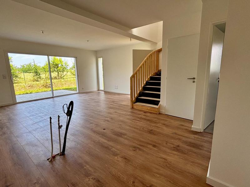 Maison - 92 m² - 4 pièces