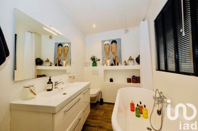 Maison - 117 m² - 7 pièces