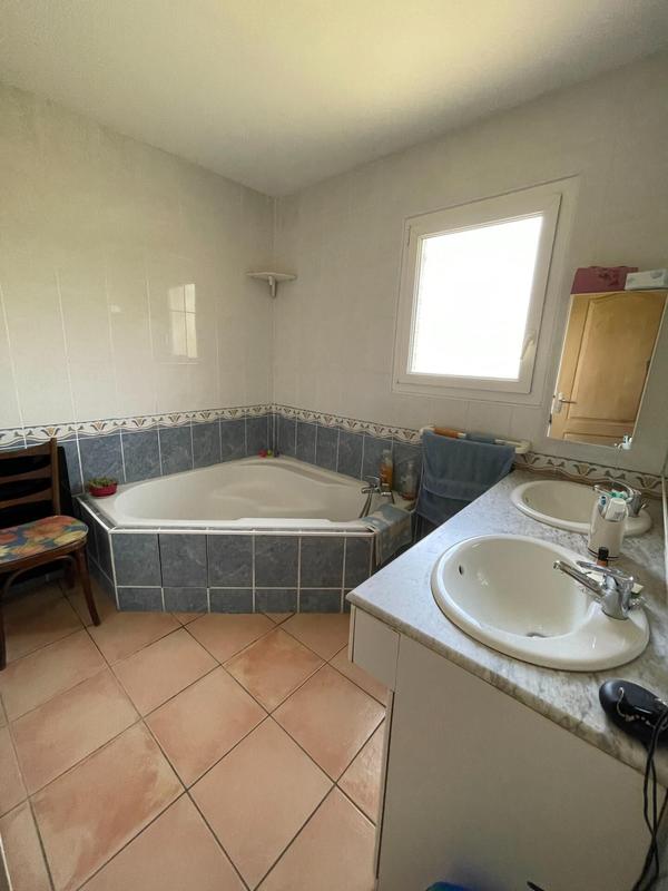 Maison - 163 m² - 6 pièces