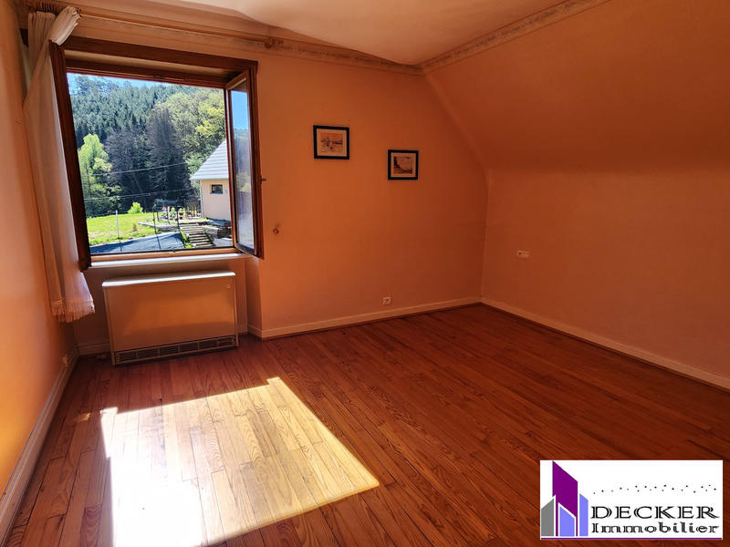 Maison - 239 m² - 10 pièces