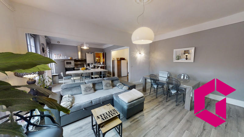 Appartement - 135 m² - 5 pièces