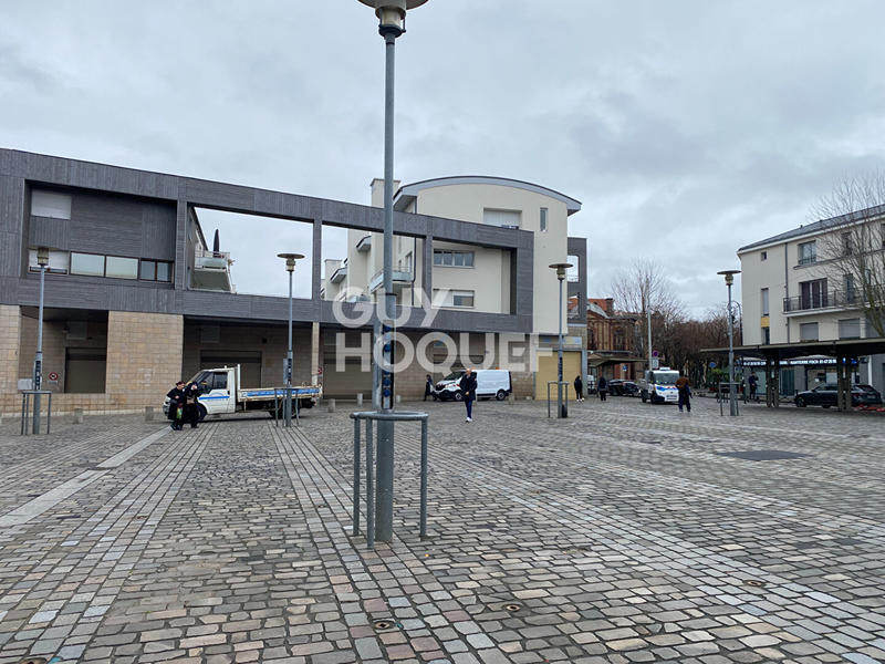 Local commercial - 220 m²