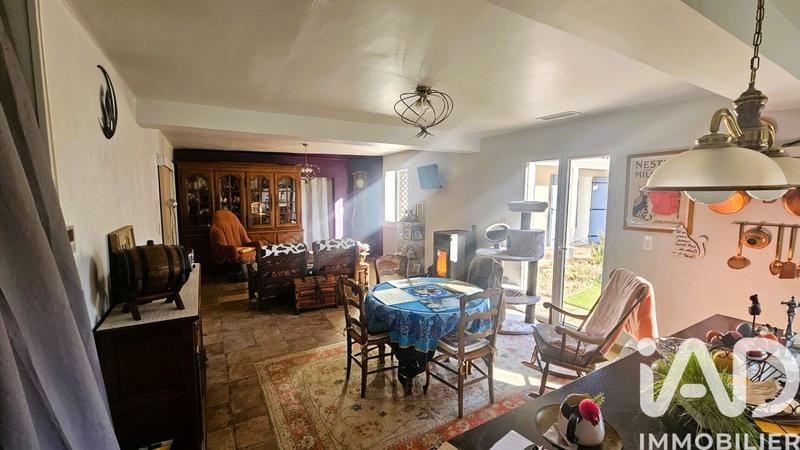 Maison - 205 m² - 8 pièces