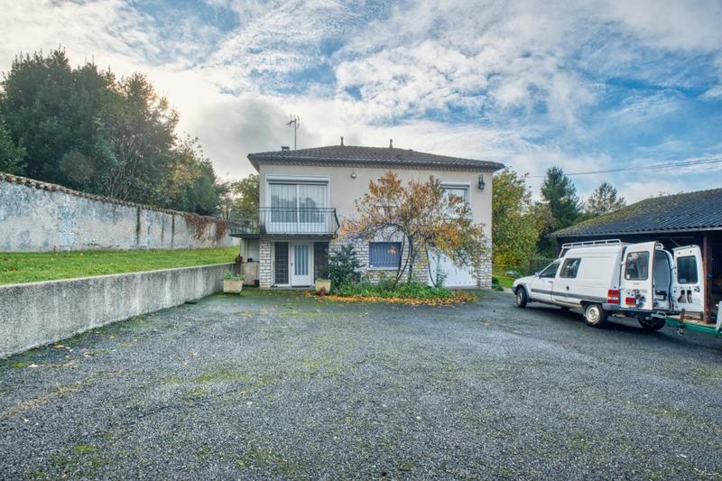 Maison - 140 m² - 5 pièces