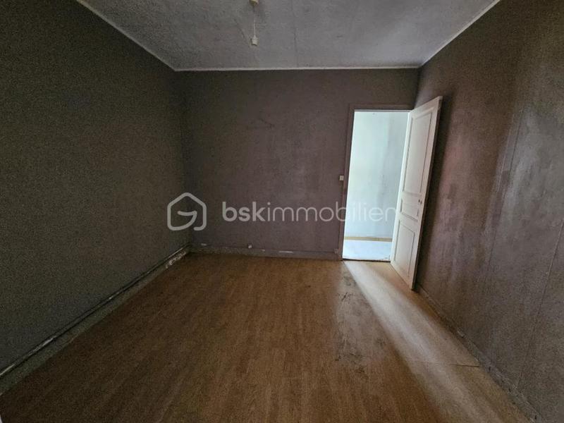 Maison - 202 m² - 5 pièces