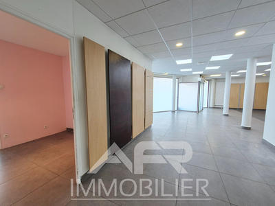 Local commercial - 280 m²