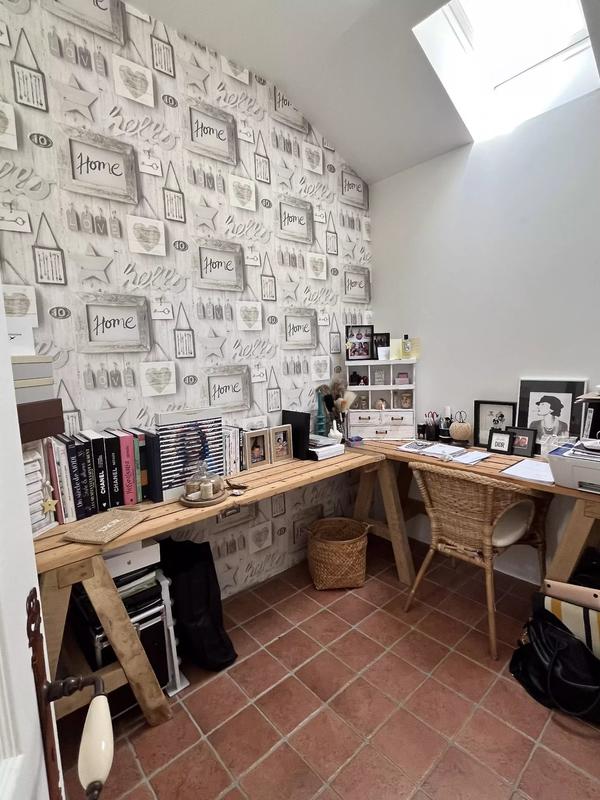 Maison - 220 m² - 9 pièces