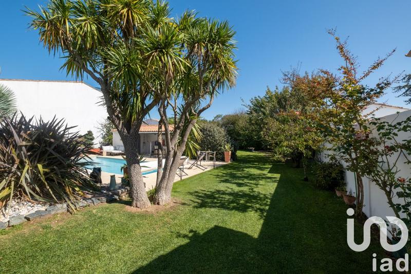 Maison - 174 m² - 9 pièces