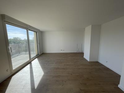 Appartement - 94 m² - 4 pièces