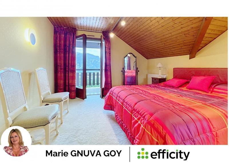 Maison - 280 m² - 10 pièces